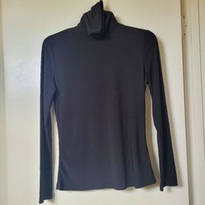 Diana Belle Fitted Black Turtleneck Longsleeve | Size M